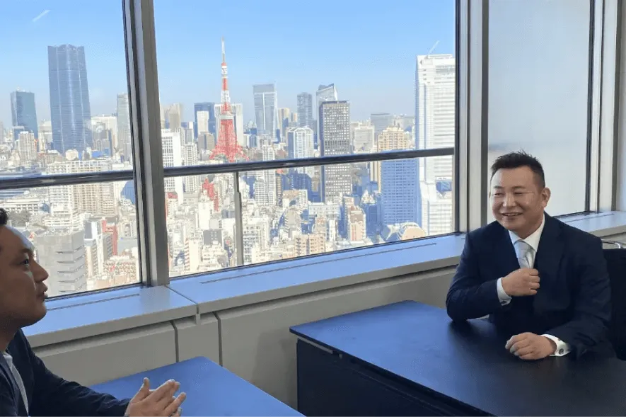 Sky Qoo株式会社代表 清水智彰様へのインタビューの様子